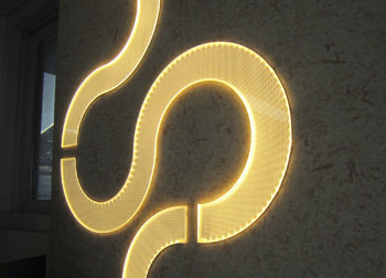 変形LEDパネル（イルミス）